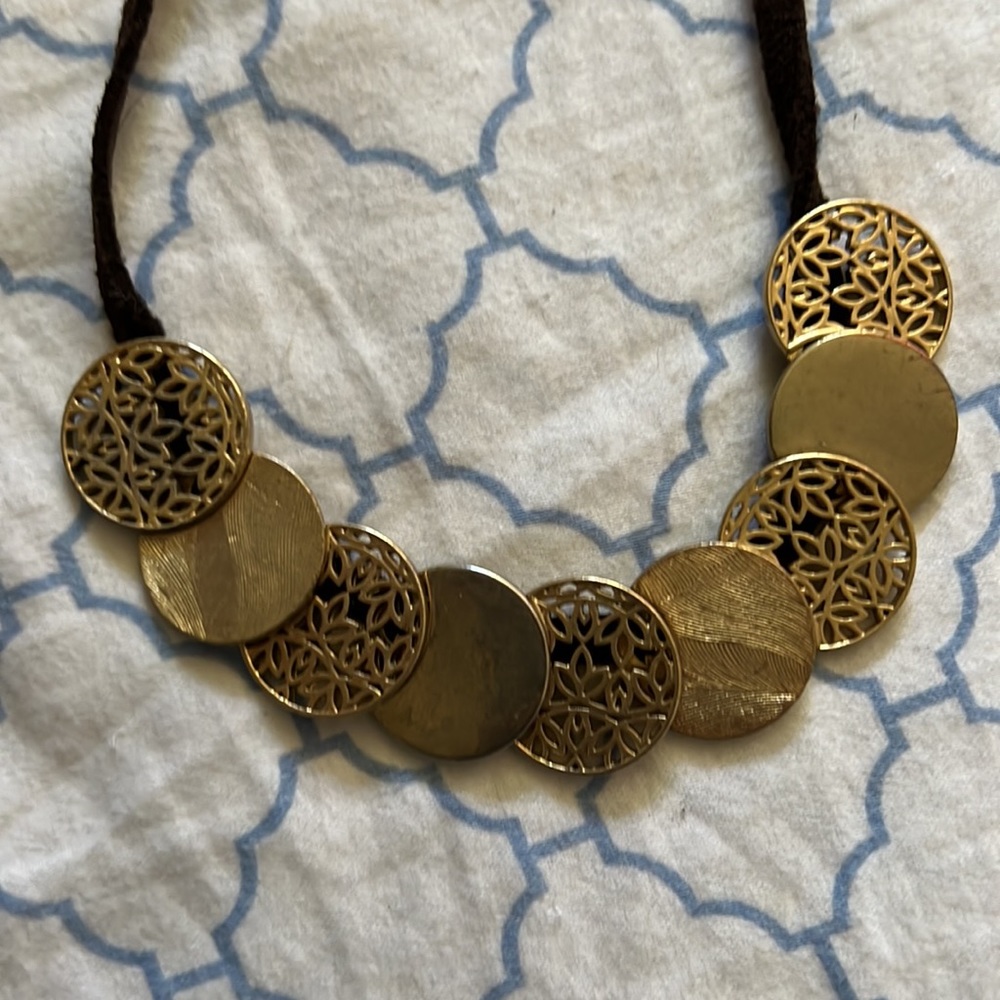 Beautiful western style necklace